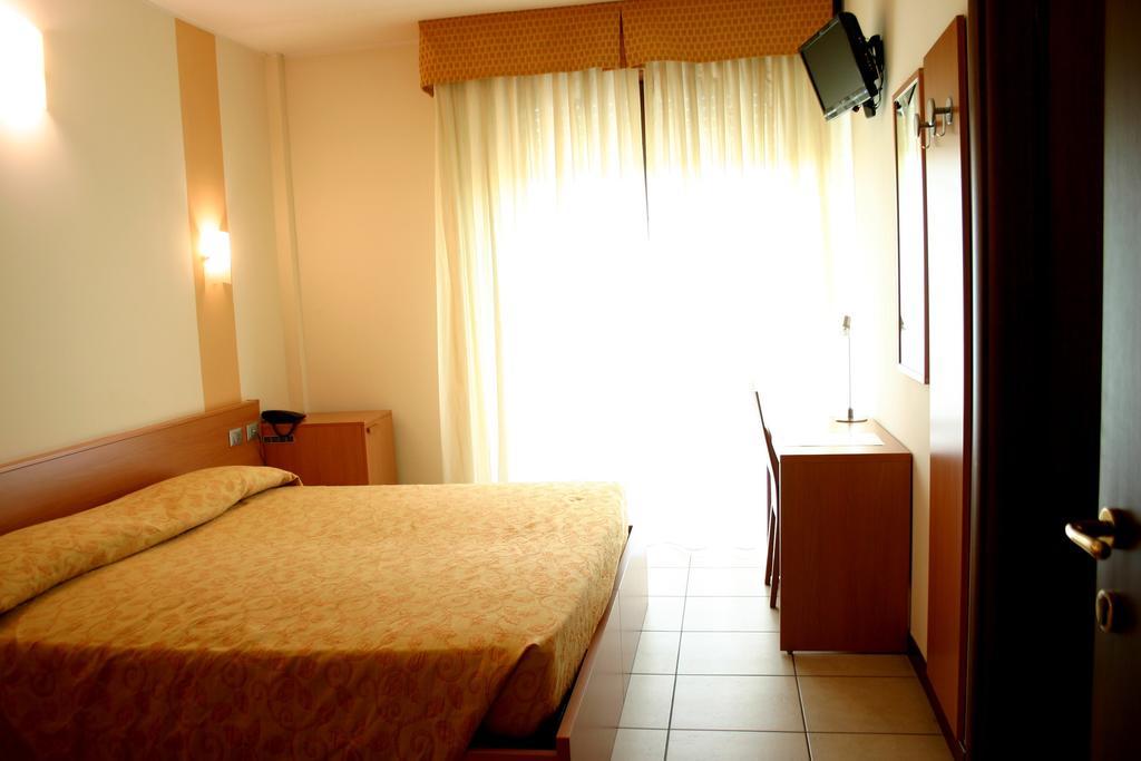 Hotel Moro Freoni Сан-Пьетро-ин-Карьяно Номер фото